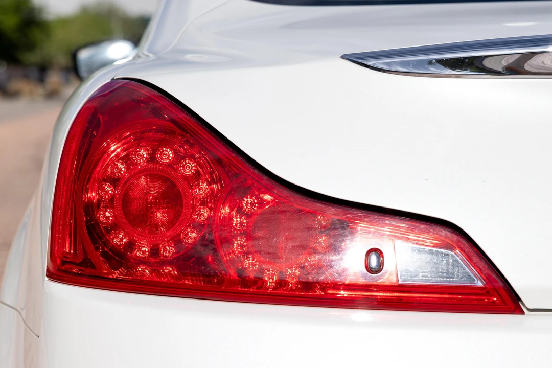 2015 Infiniti Q60 - Image 17 of 31