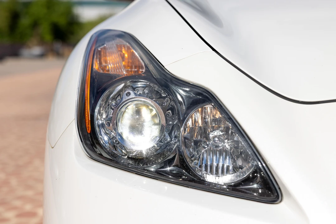 2015 Infiniti Q60 - Image 9 of 31