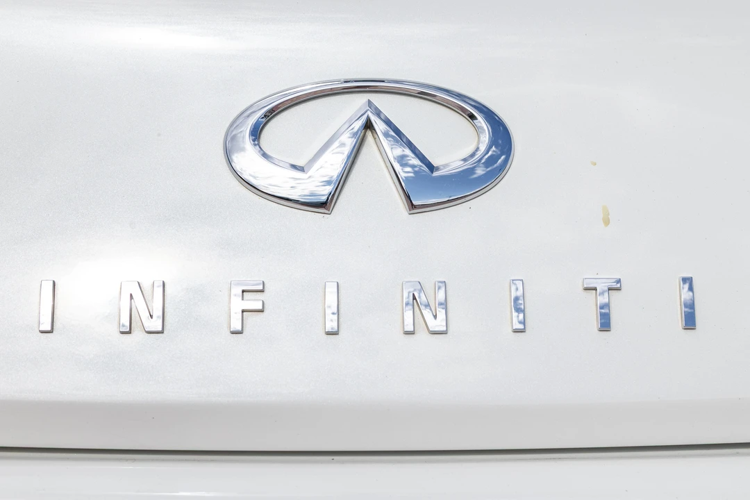 2015 Infiniti Q60 - Image 19 of 31