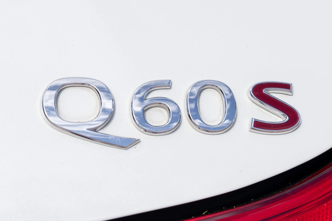 2015 Infiniti Q60 - Image 20 of 31