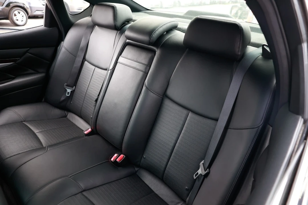 2015 Infiniti M/Q70 4th Gen - Image 10 of 12
