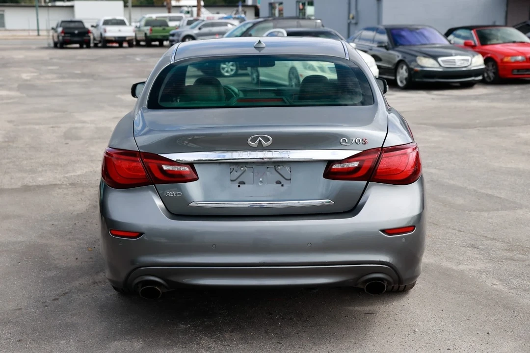 2015 Infiniti M/Q70 4th Gen - Image 9 of 12