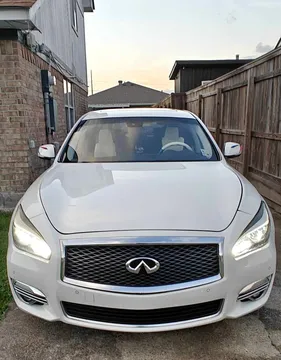 2015 Infiniti Q70 3.7 Luxe