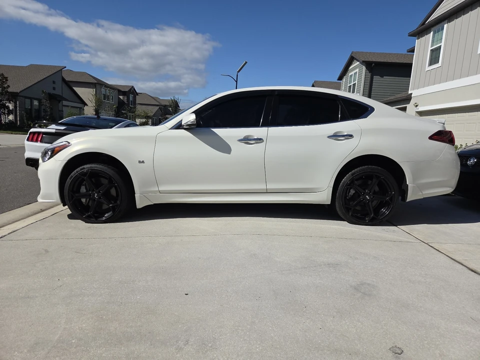 2015 Infiniti M/Q70 4th Gen - Image 3 of 19