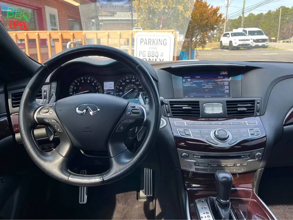 2015 Infiniti M/Q70 4th Gen - Image 11 of 16