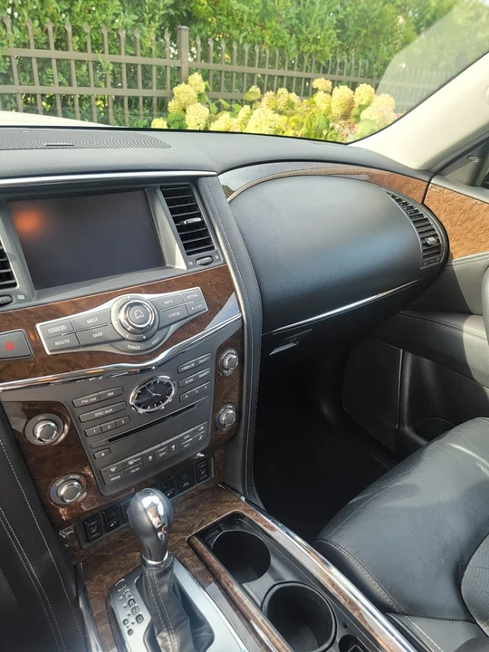 2015 Infiniti QX80 - Image 19 of 21