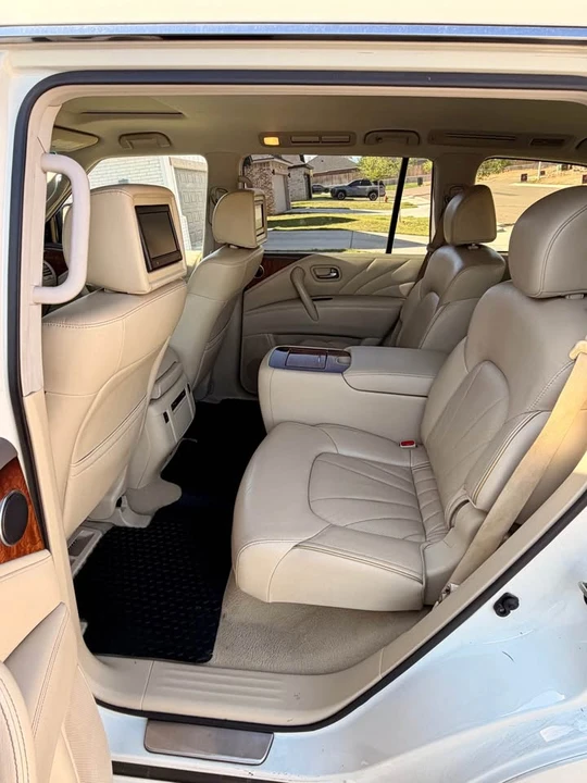 2015 Infiniti QX80 - Image 9 of 12