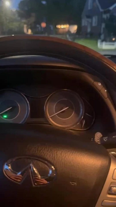 2015 Infiniti QX80 - Image 6 of 6