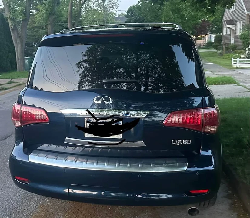 2015 Infiniti QX80 - Image 2 of 6