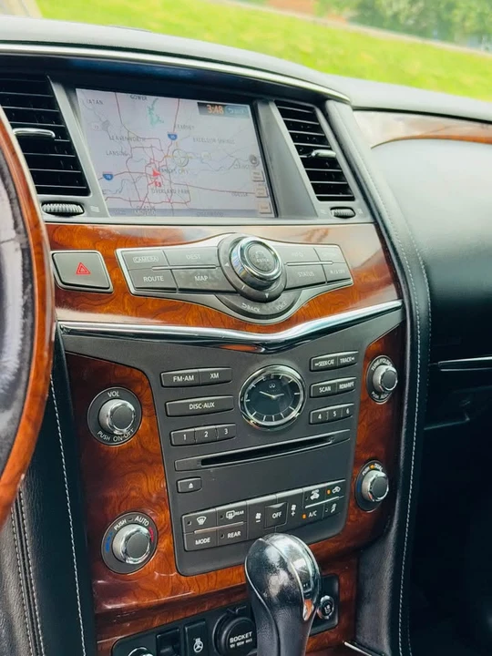 2015 Infiniti QX80 - Image 12 of 20