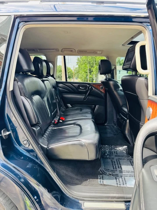 2015 Infiniti QX80 - Image 17 of 20