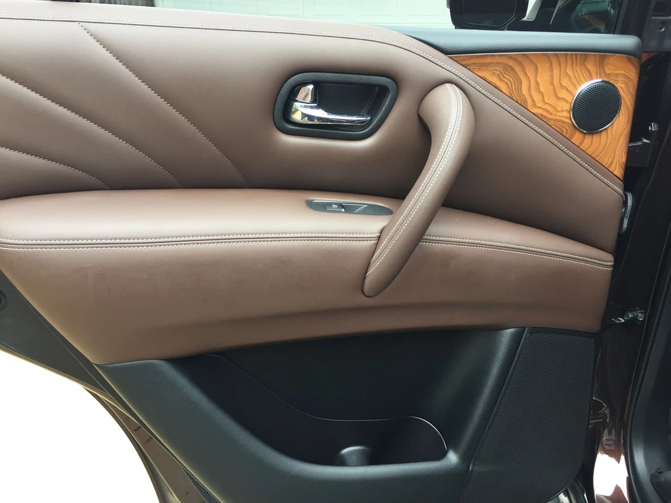 2015 Infiniti QX80 - Image 5 of 14