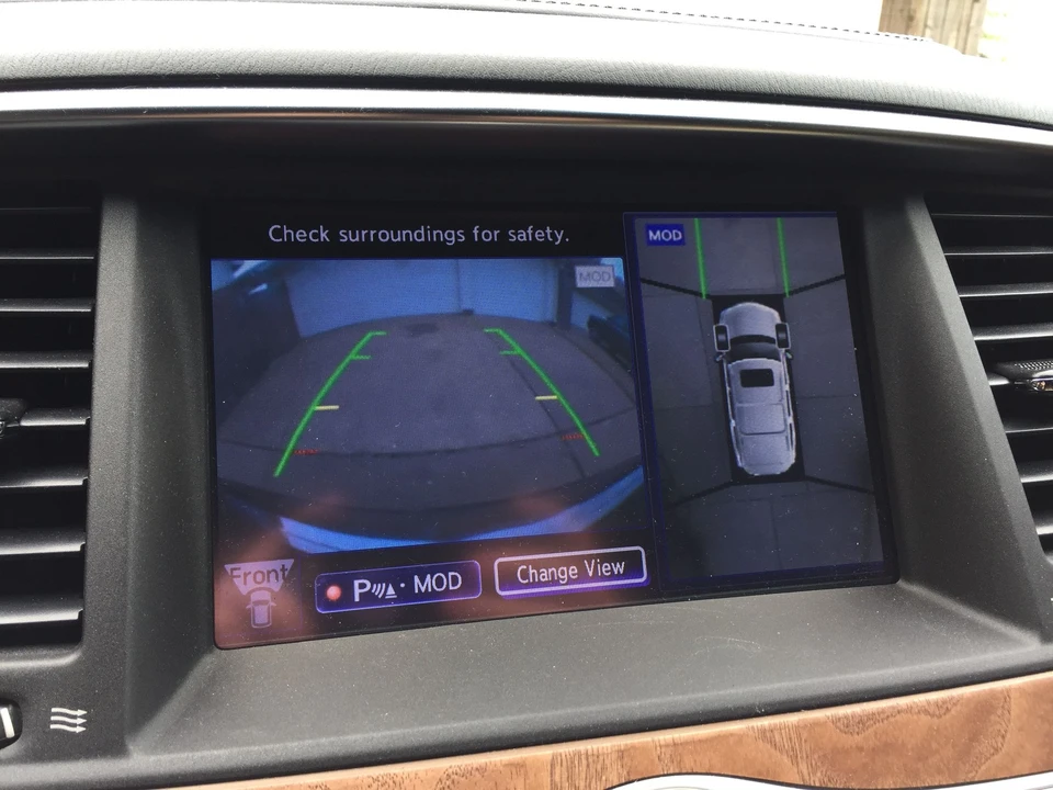 2015 Infiniti QX80 - Image 8 of 14