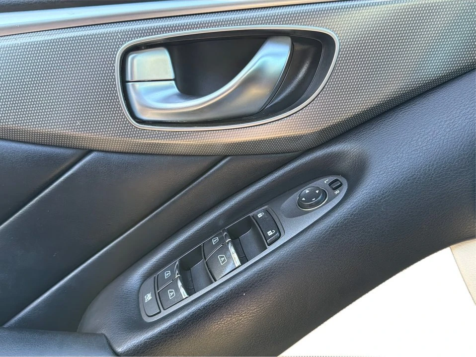 2015 Infiniti Q50 - Image 19 of 20