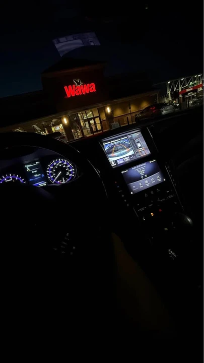 2015 Infiniti Q50 - Image 8 of 9