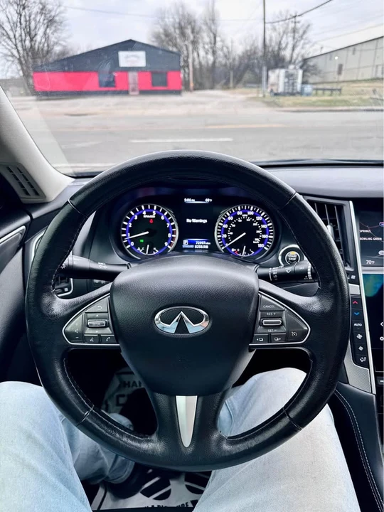2015 Infiniti Q50 - Image 6 of 17
