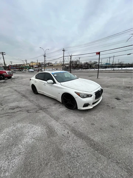 2015 Infiniti Q50 - Image 15 of 18