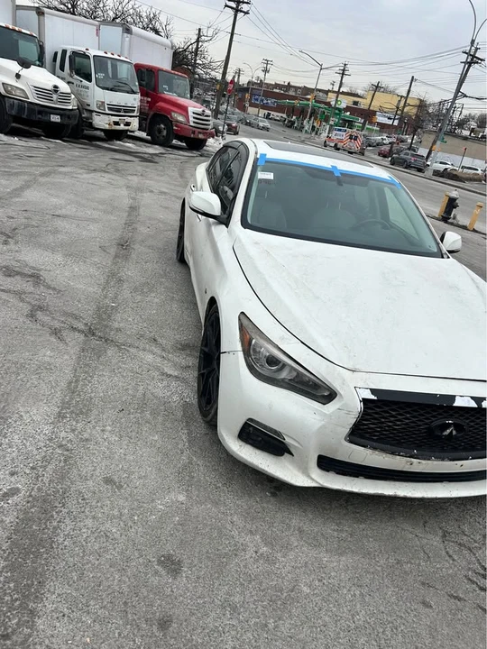 2015 Infiniti Q50 - Image 2 of 18