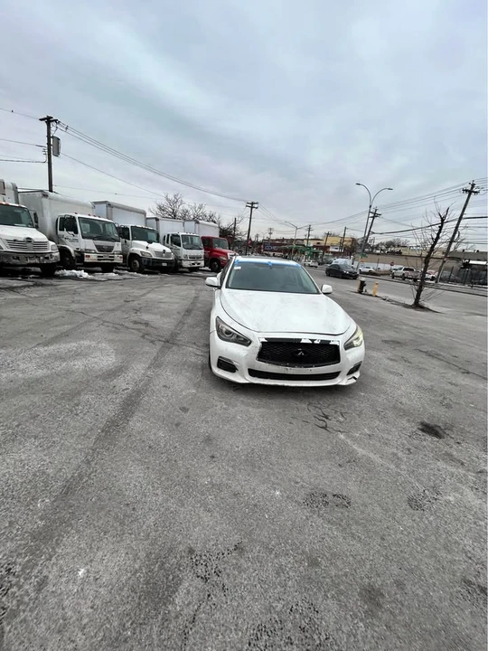 2015 Infiniti Q50 - Image 13 of 18