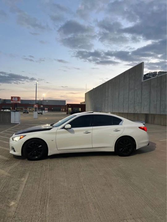 2015 Infiniti Q50 - Image 2 of 10