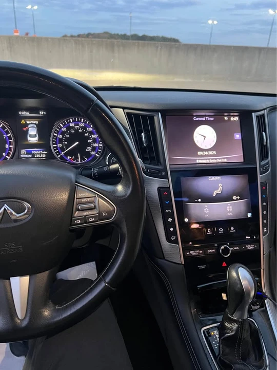 2015 Infiniti Q50 - Image 9 of 10