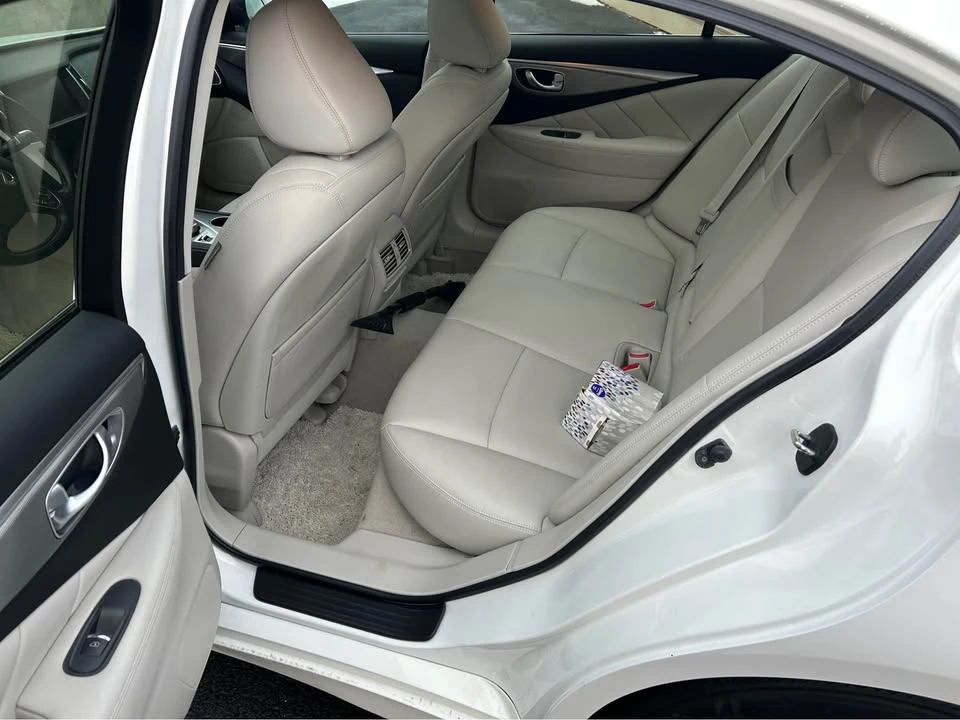 2015 Infiniti Q50 - Image 9 of 13