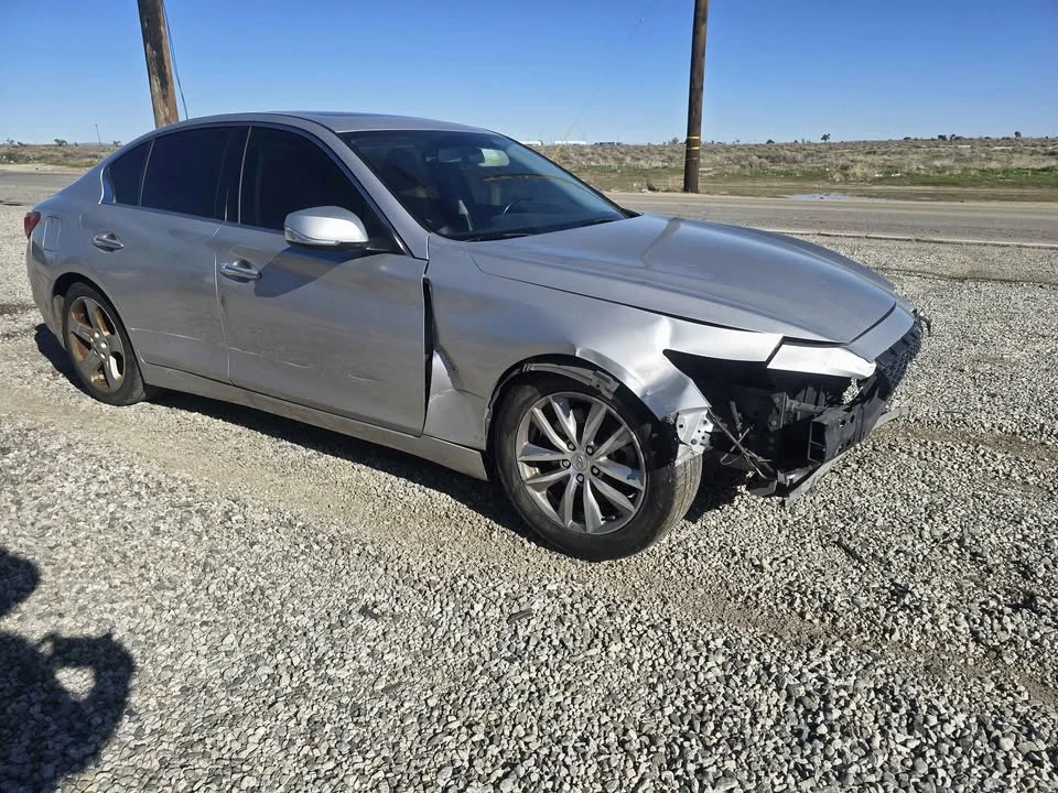 2015 Infiniti Q50 - Image 4 of 8