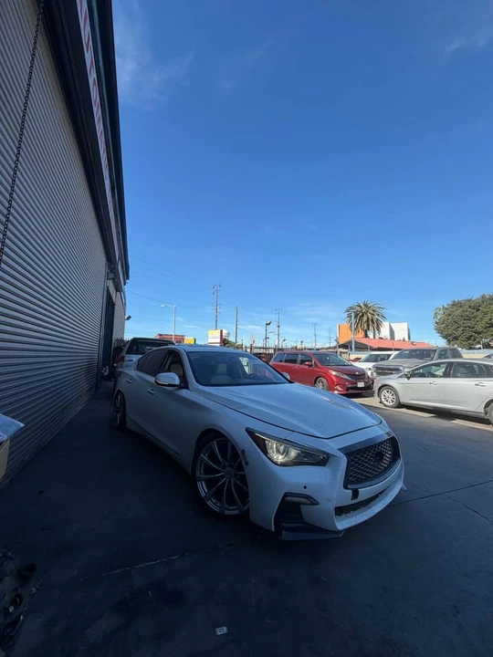 2015 Infiniti Q50 - Image 2 of 12