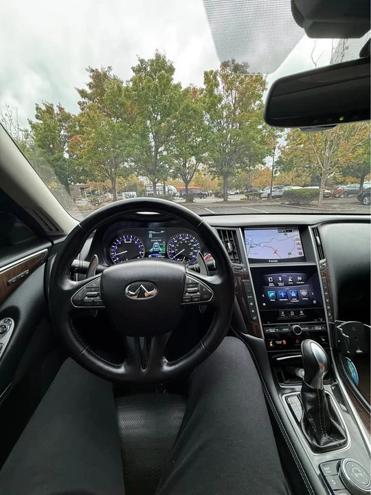 2015 Infiniti Q50 - Image 8 of 16