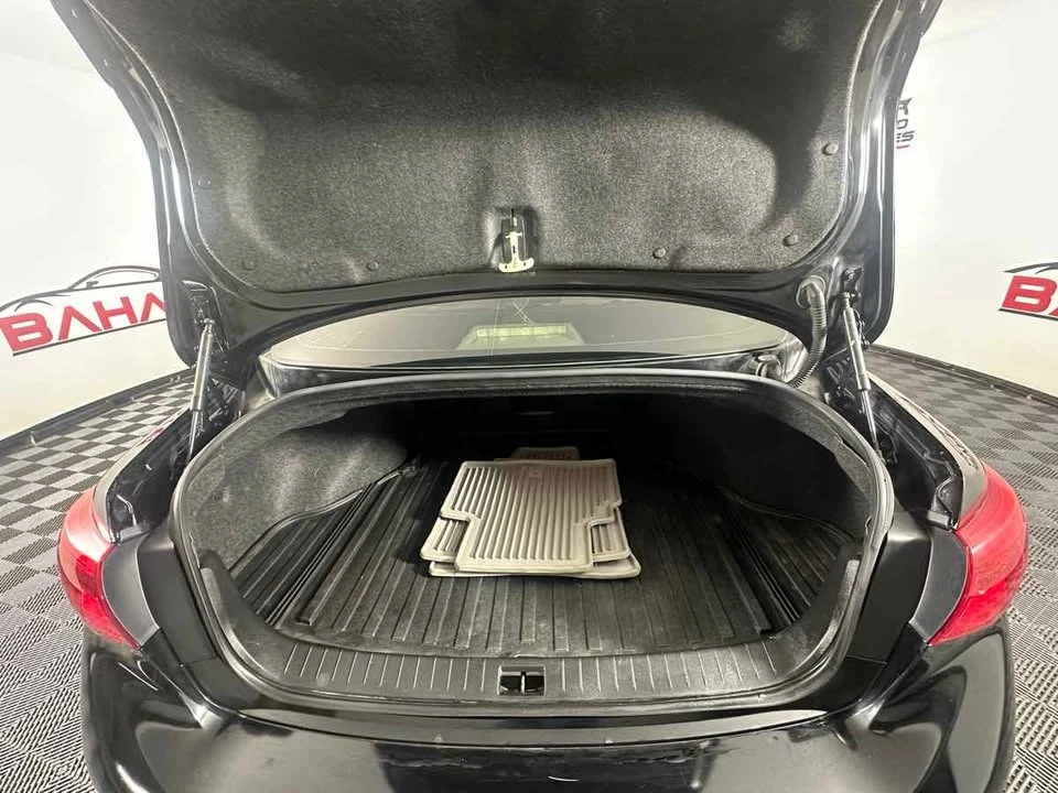 2015 Infiniti Q50 - Image 19 of 20