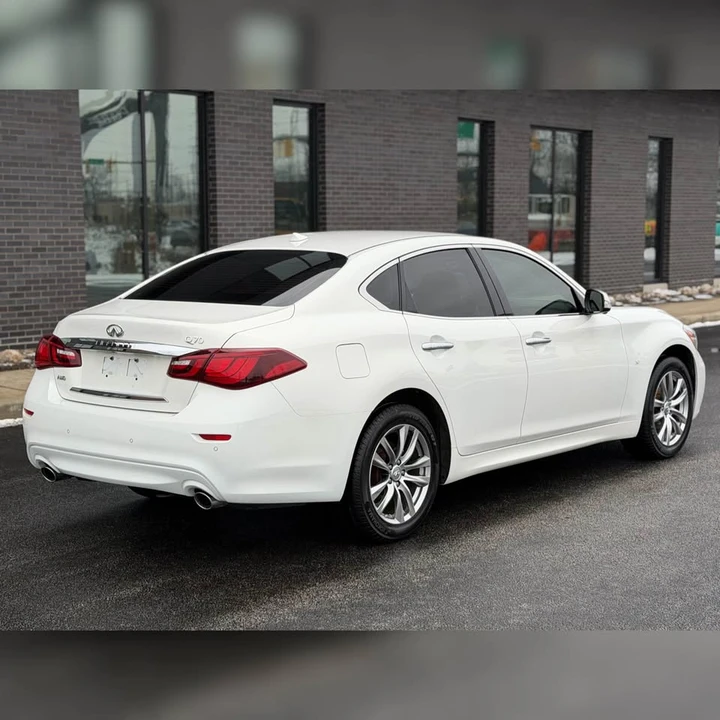 2015 Infiniti M/Q70 4th Gen - Image 2 of 11