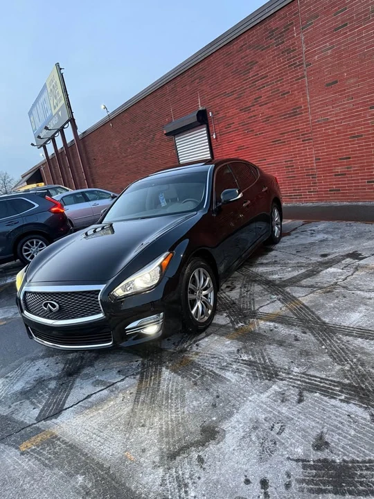 2015 Infiniti M/Q70 4th Gen - Image 2 of 12