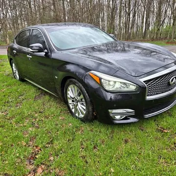 2015 Infiniti Q70L 5.6 V8