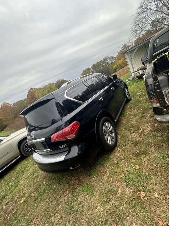 2015 Infiniti QX80 - Image 2 of 4