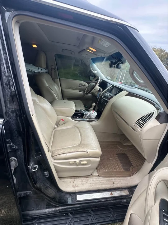 2015 Infiniti QX80 - Image 3 of 4