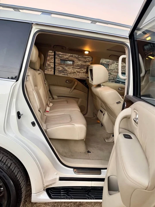 2015 Infiniti QX80 - Image 9 of 14