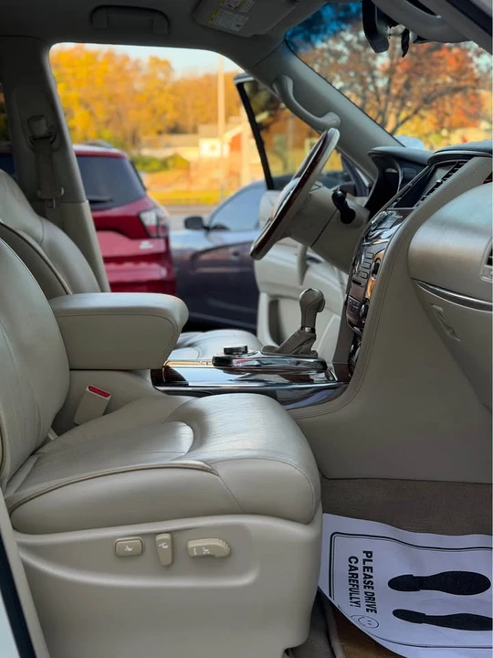 2015 Infiniti QX80 - Image 8 of 19