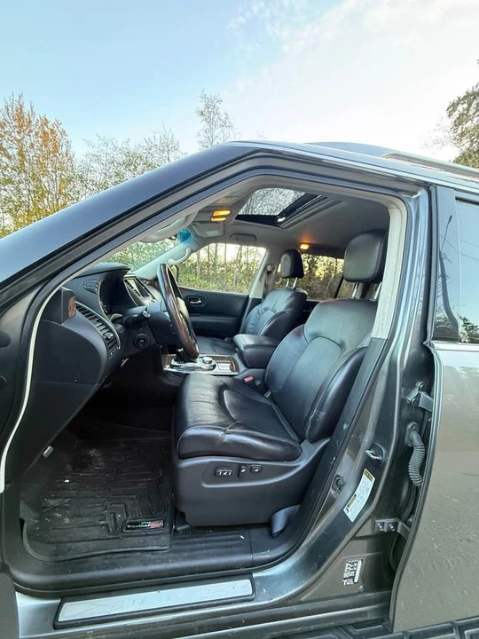 2015 Infiniti QX80 - Image 13 of 17