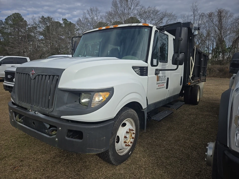 2015 International 4300 - Image 3 of 10