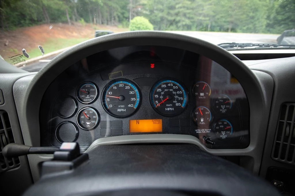 2015 International Harvester - Image 8 of 12