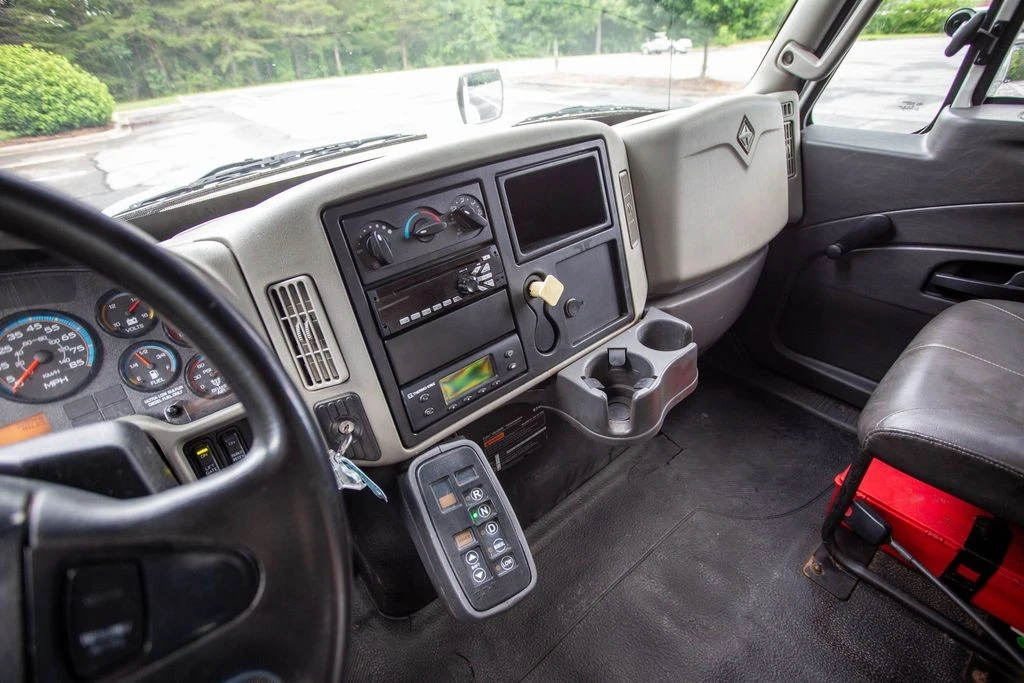 2015 International Harvester - Image 5 of 12