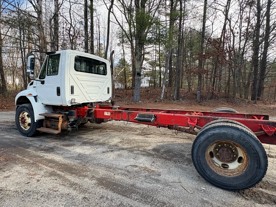 2015 International 4300 - Image 6 of 21