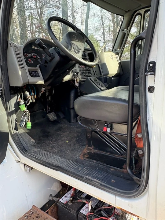 2015 International 4300 - Image 17 of 21