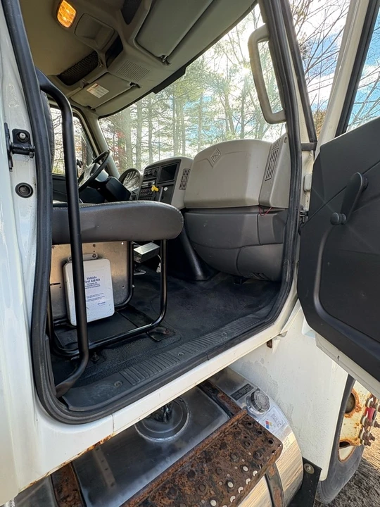 2015 International 4300 - Image 20 of 21