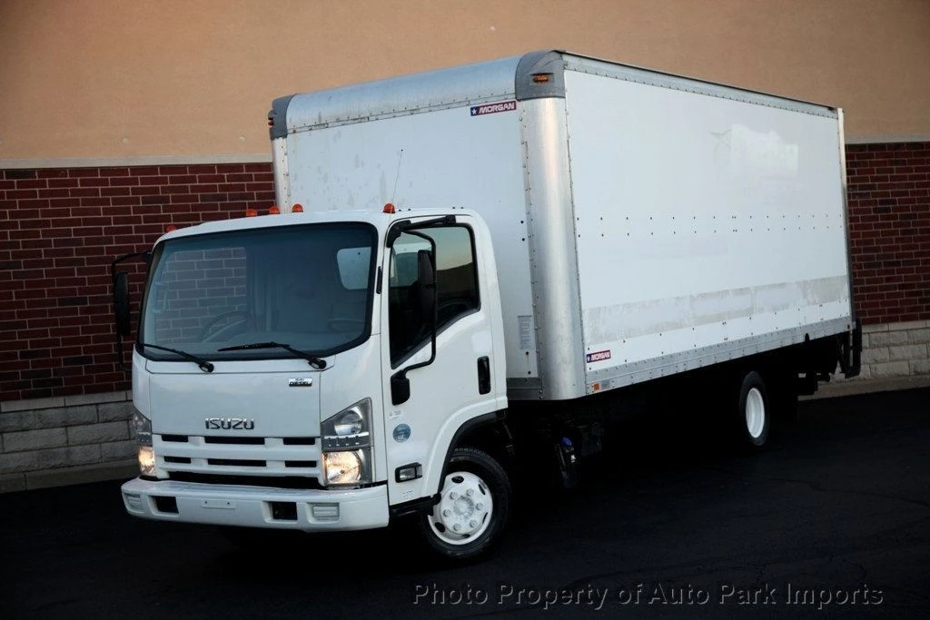 2015 Isuzu Elf - Image 8 of 12