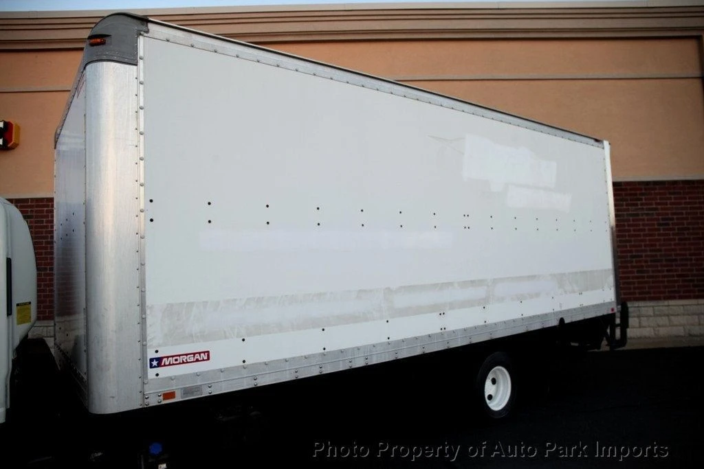 2015 Isuzu Elf - Image 12 of 12