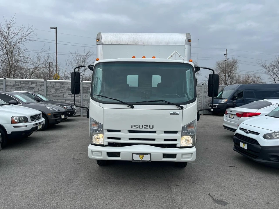 2015 Isuzu Elf - Image 7 of 21