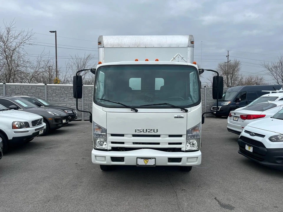 2015 Isuzu Elf - Image 2 of 21