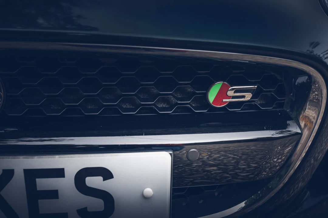 2015 Jaguar F-Type 1st Gen - Image 19 of 31