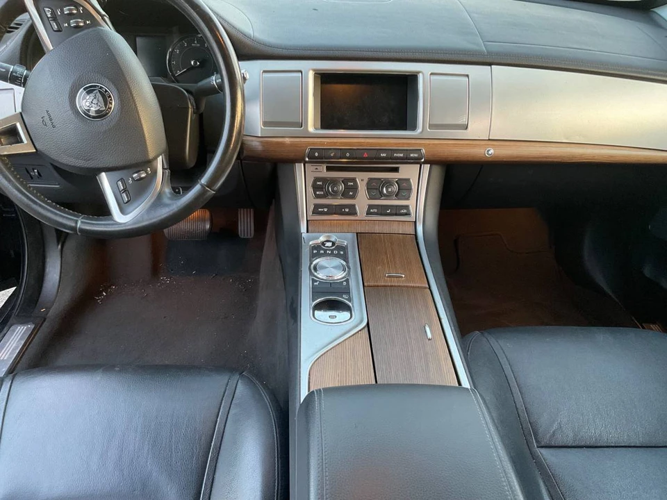 2015 Jaguar X250 XF - Image 10 of 16